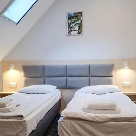 Hotel Podjadek 3*