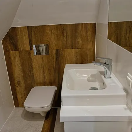 Podjadek 3*