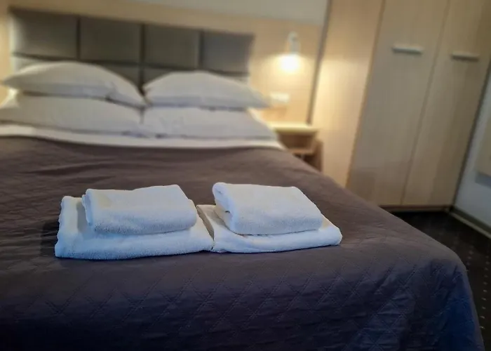 博雅德克酒店 3*